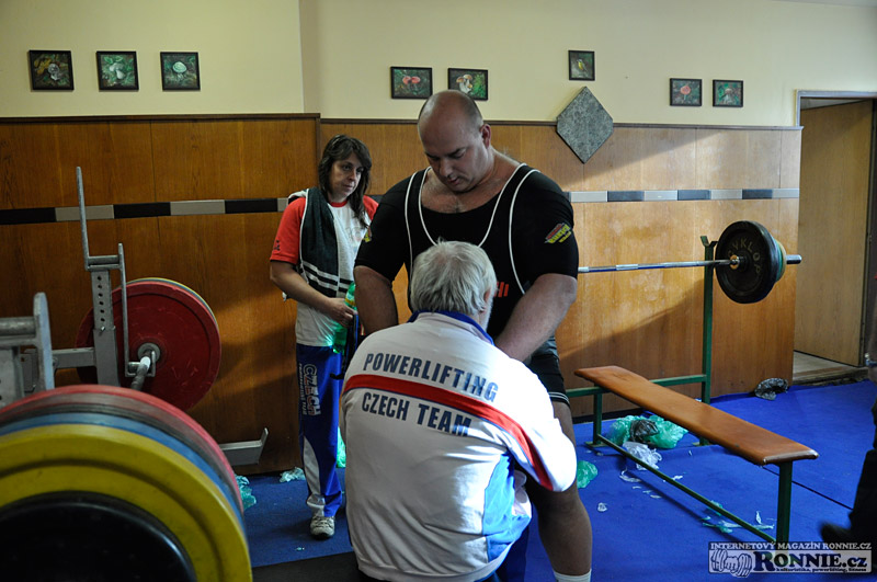 Mistrovstv� �R v bench-pressu junior� a masters 2014