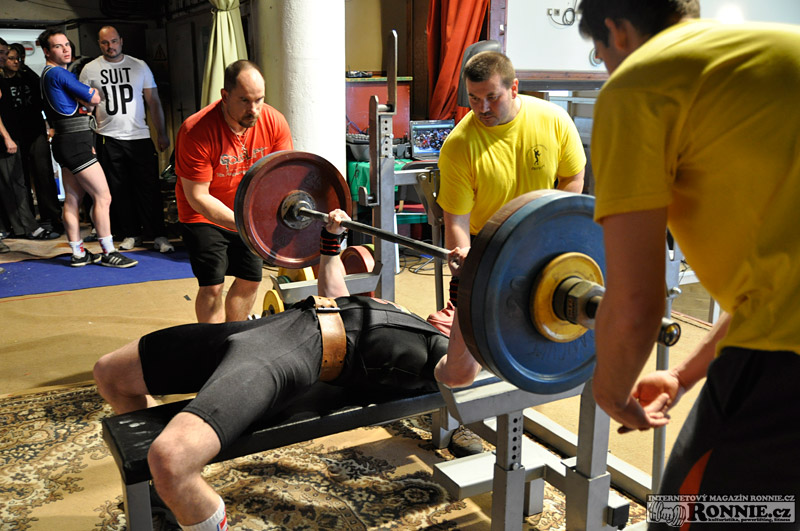 Mistrovstv� �R v bench-pressu junior� a masters 2014