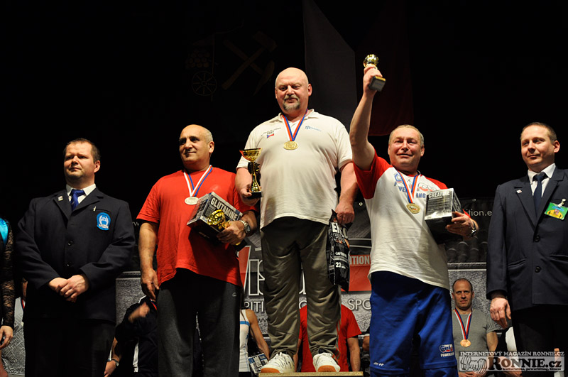 Mistrovstv� �R v bench-pressu junior� a masters 2014