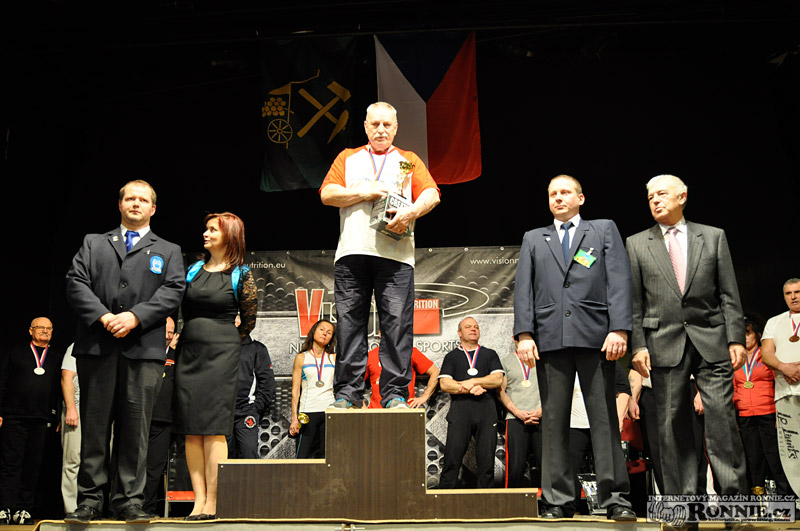 Mistrovstv� �R v bench-pressu junior� a masters 2014