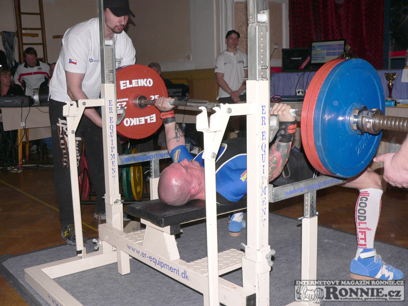 Mistrovstv� �R mu�� a �en v bench-pressu 2014