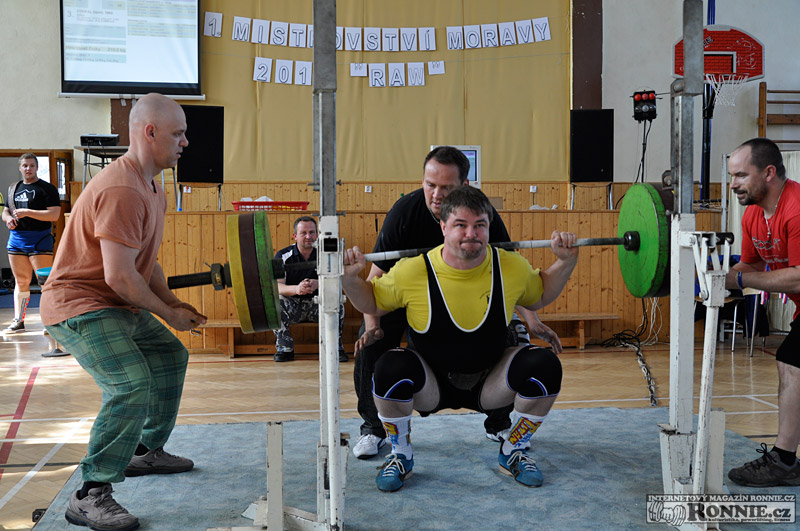 Mistrovstv� Moravy v klasick�m silov�m trojboji 2014