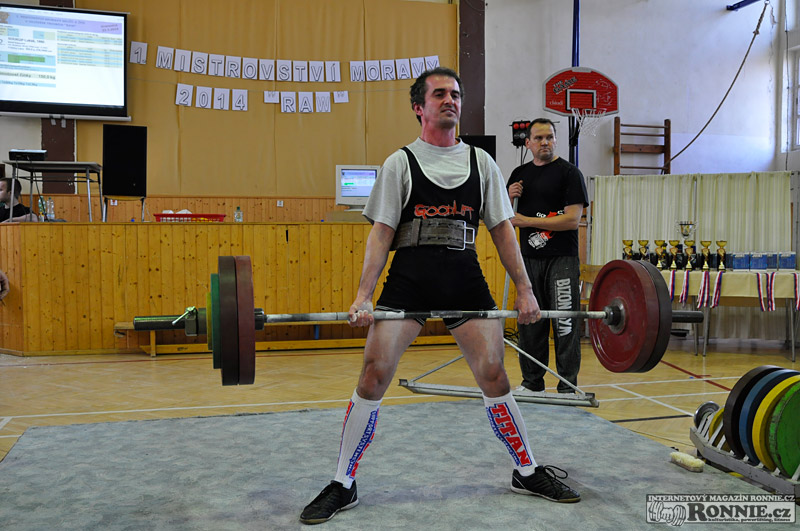Mistrovstv� Moravy v klasick�m silov�m trojboji 2014