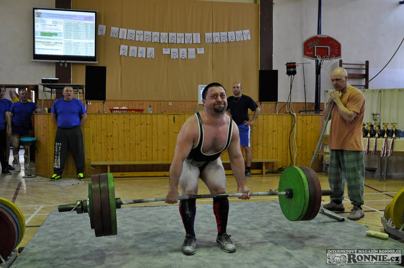 Mistrovstv� Moravy v klasick�m silov�m trojboji 2014