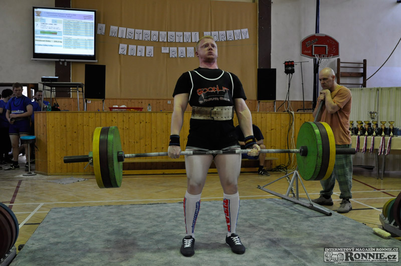 Mistrovstv� Moravy v klasick�m silov�m trojboji 2014