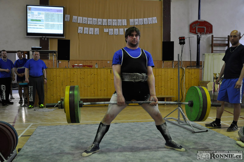 Mistrovstv� Moravy v klasick�m silov�m trojboji 2014