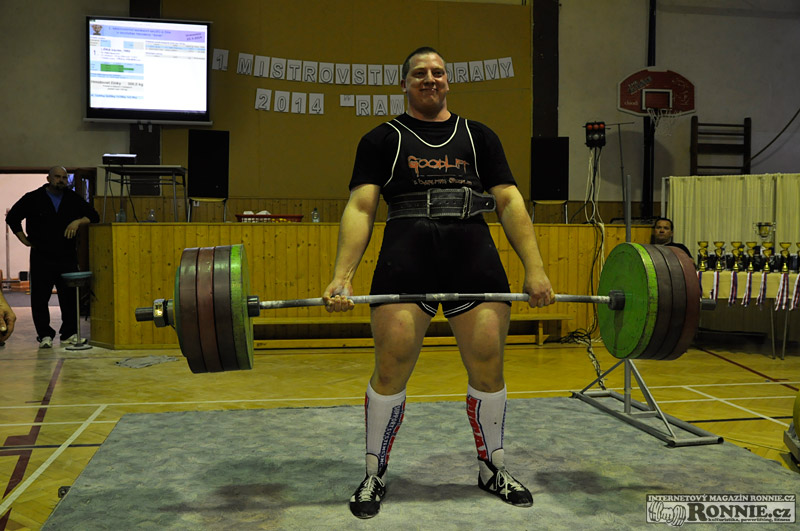 Mistrovstv� Moravy v klasick�m silov�m trojboji 2014