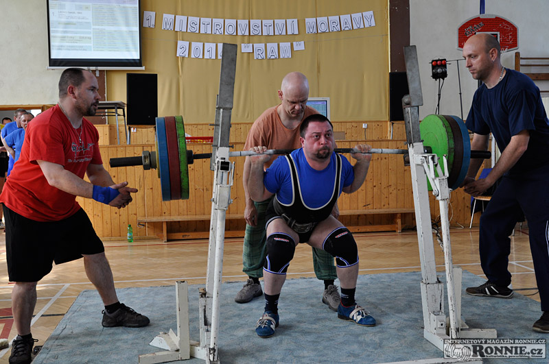 Mistrovstv� Moravy v klasick�m silov�m trojboji 2014