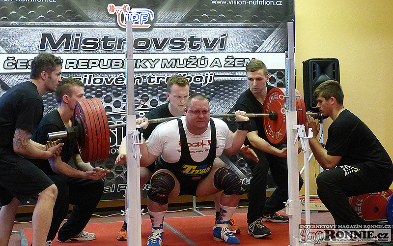 Mistrovstv� �R mu�� a �en v silov�m trojboji 2014