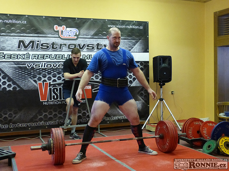 Mistrovstv� �R mu�� a �en v silov�m trojboji 2014