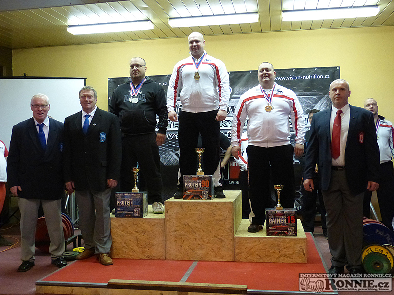 Mu�i nad 120 kg
