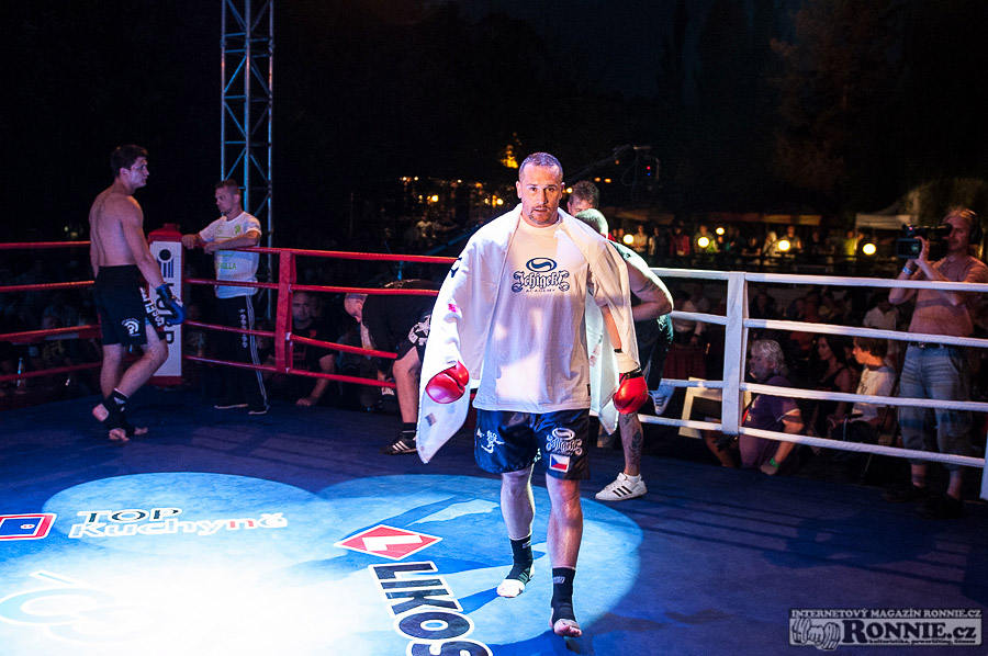 Yangame�s Fight Night