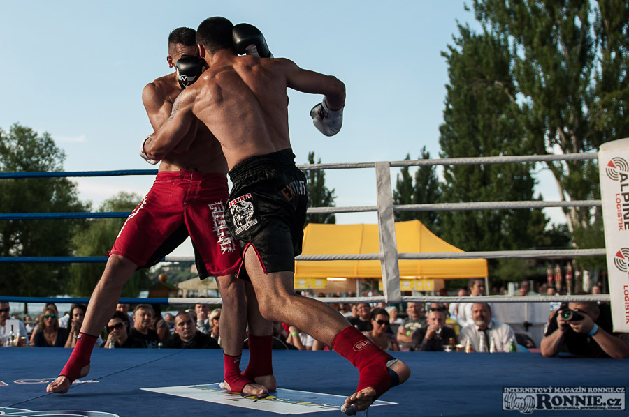 Yangame�s Fight Night
