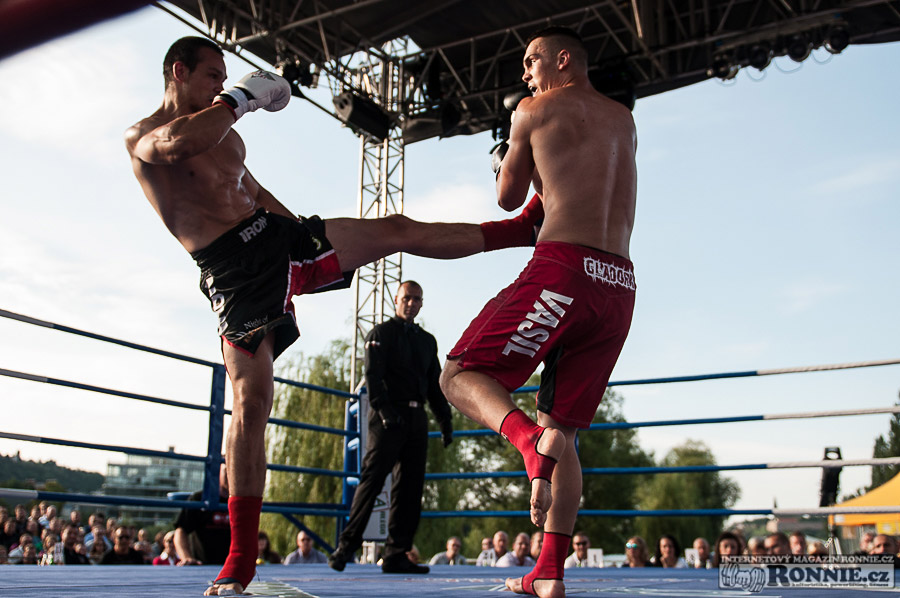 Yangame�s Fight Night