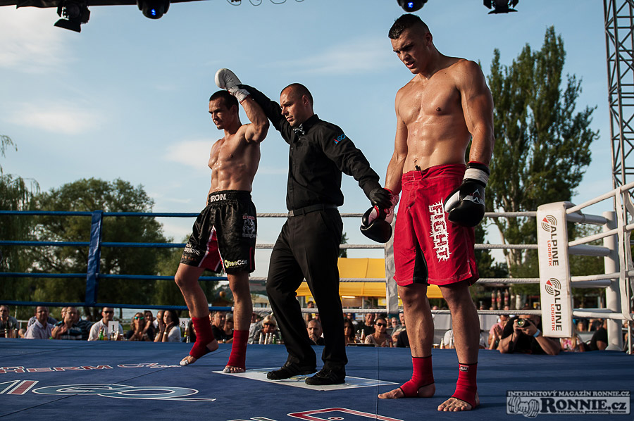 Yangame�s Fight Night