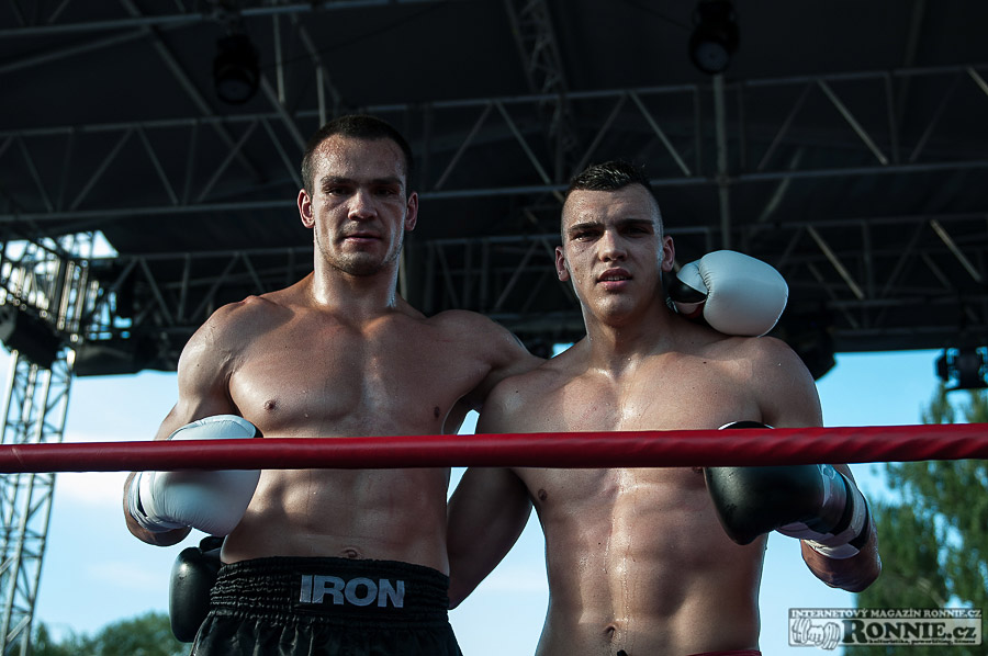 Yangame�s Fight Night