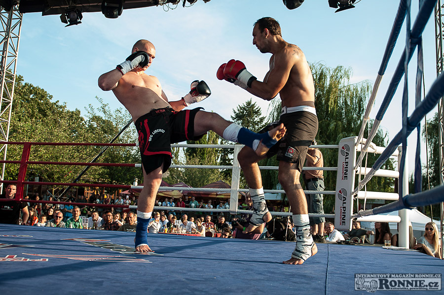 Yangame�s Fight Night