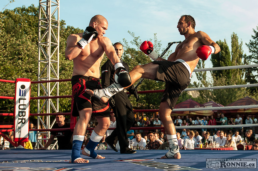 Yangame�s Fight Night