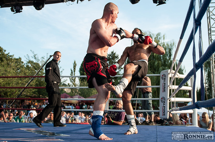 Yangame�s Fight Night