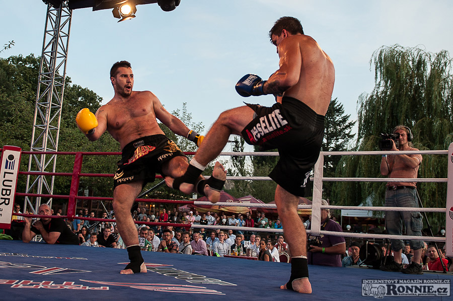 Yangame�s Fight Night