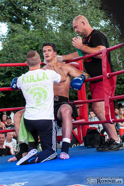 Yangame�s Fight Night