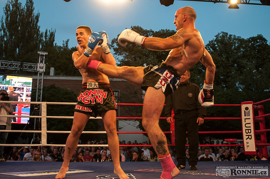 Yangame�s Fight Night