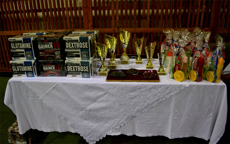 Mistrovstv� �ech v silov�m trojboji dru�stev 2014