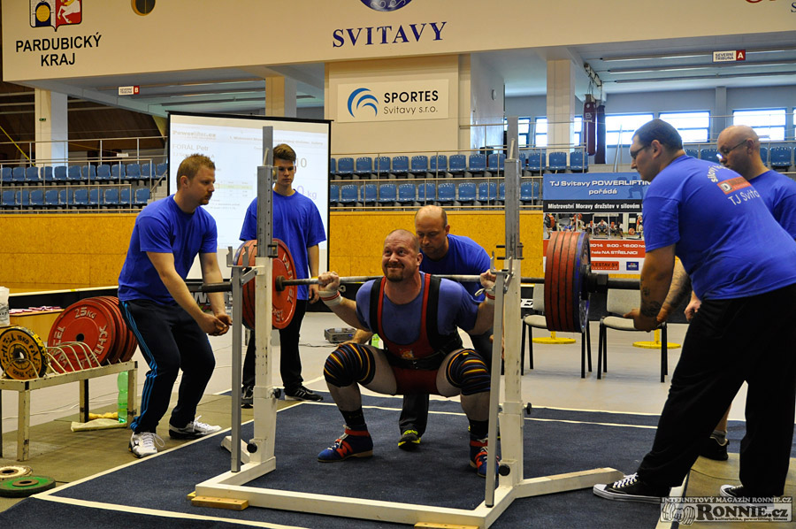 Mistrovstv� Moravy v silov�m trojboji dru�stev 2014