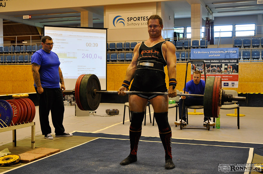 Mistrovstv� Moravy v silov�m trojboji dru�stev 2014