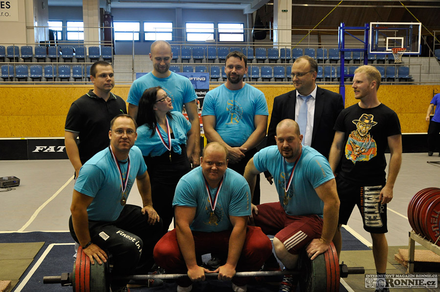 Mistrovstv� Moravy v silov�m trojboji dru�stev 2014
