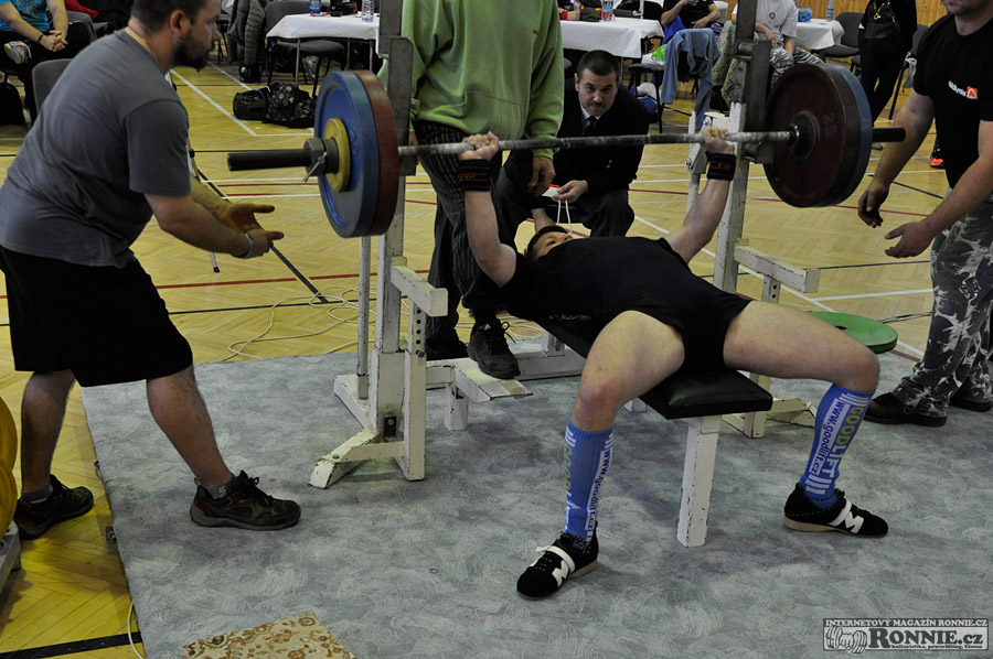 Mistrovstv� ji�n� Moravy v klasick�m (RAW) silov�m trojboji 2014