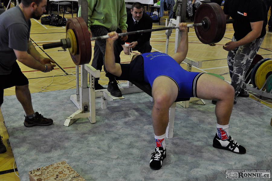 Mistrovstv� ji�n� Moravy v klasick�m (RAW) silov�m trojboji 2014