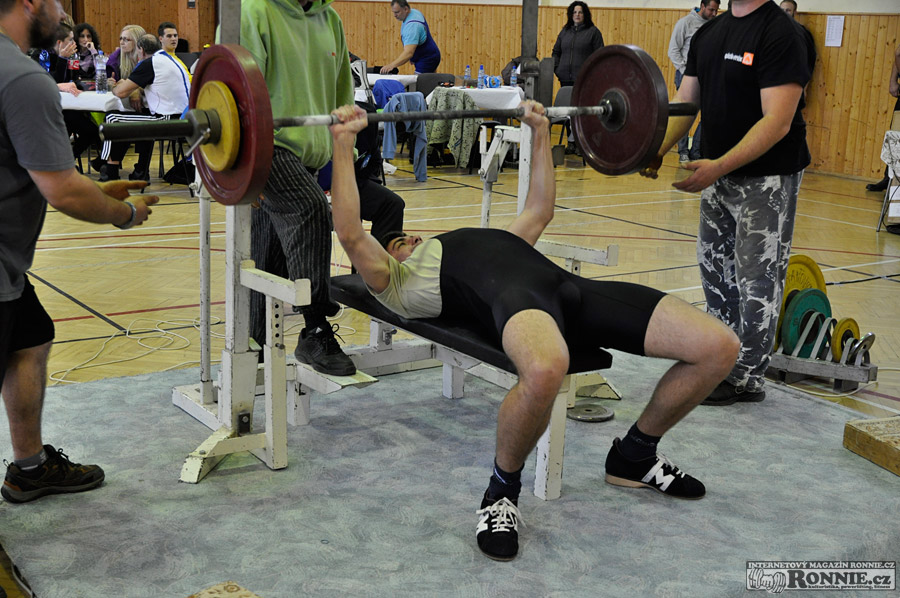 Mistrovstv� ji�n� Moravy v klasick�m (RAW) silov�m trojboji 2014