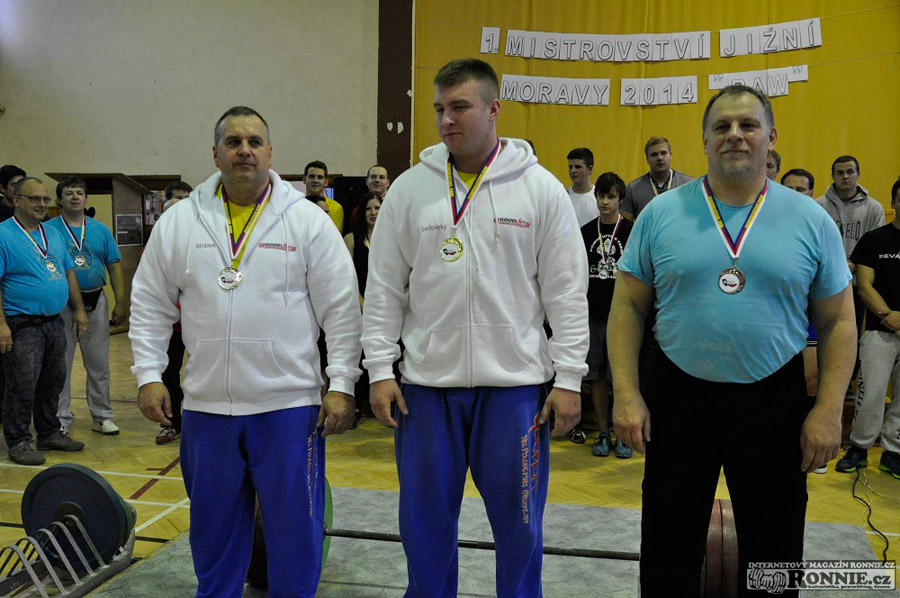Mistrovstv� ji�n� Moravy v klasick�m (RAW) silov�m trojboji 2014
