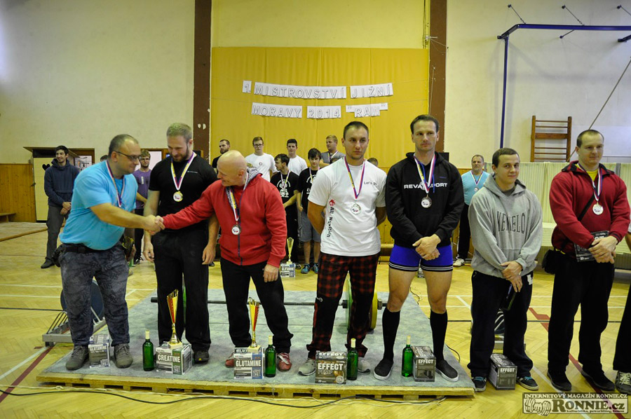 Mistrovstv� ji�n� Moravy v klasick�m (RAW) silov�m trojboji 2014