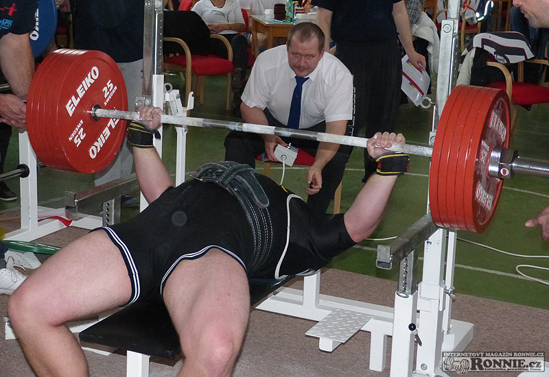 Mistrovstv� v�chodn�ch a severn�ch �ech v silov�m trojboji 2014