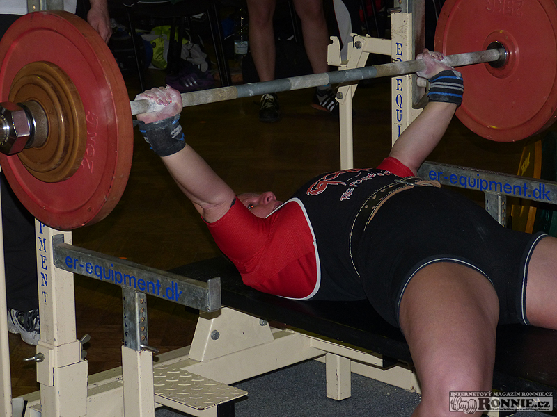 Mistrovstv� �ech v bench-pressu mu�� a �en 2014