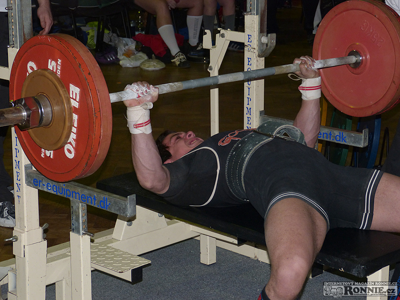 Mistrovstv� �ech v bench-pressu mu�� a �en 2014