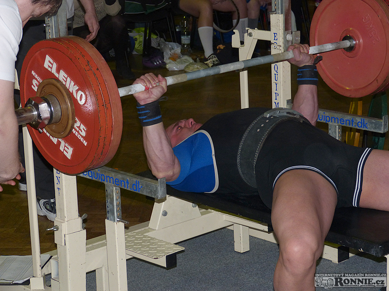 Mistrovstv� �ech v bench-pressu mu�� a �en 2014