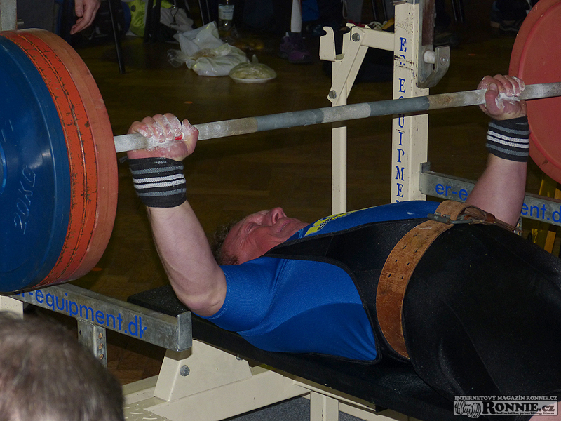Mistrovstv� �ech v bench-pressu mu�� a �en 2014