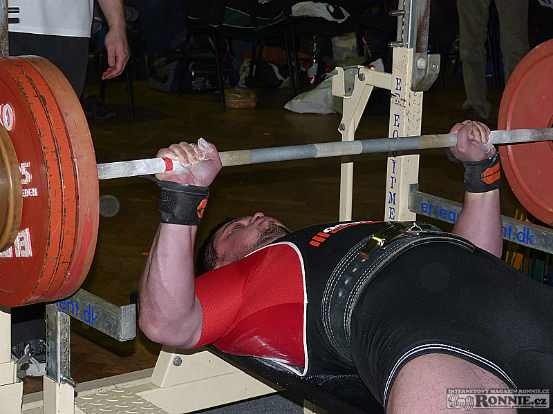 Mistrovstv� �ech v bench-pressu mu�� a �en 2014