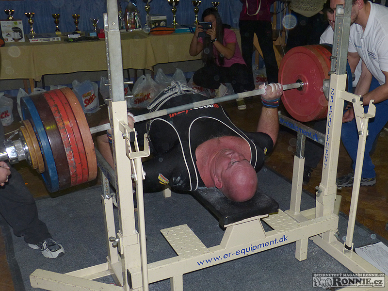 Mistrovstv� �ech v bench-pressu mu�� a �en 2014