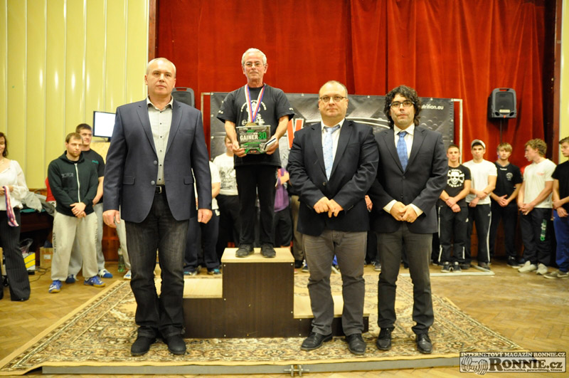 Mistrovstv� ji�n� Moravy v silov�m trojboji 2014