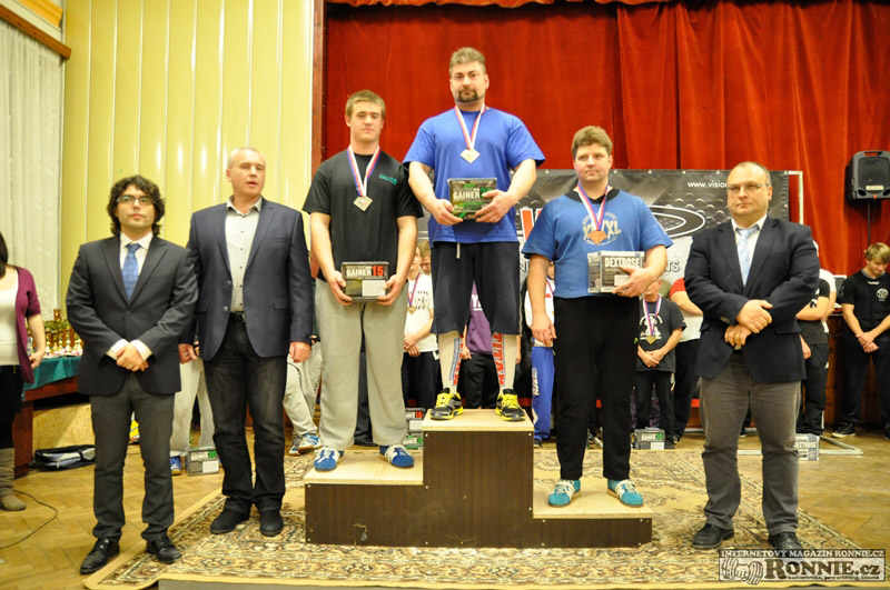 Mistrovstv� ji�n� Moravy v silov�m trojboji 2014