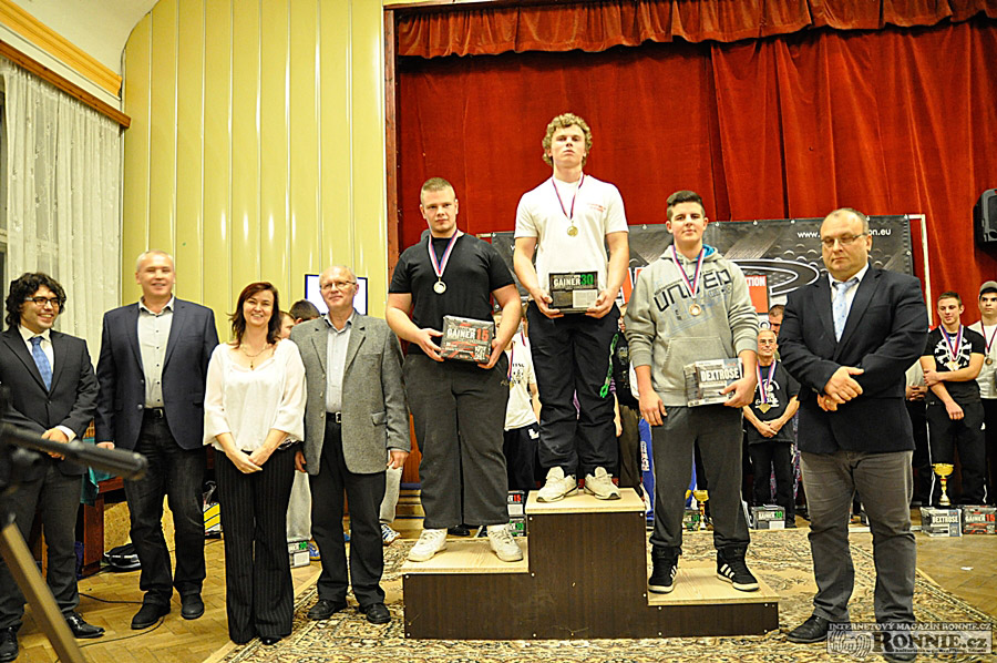 Mistrovstv� ji�n� Moravy v silov�m trojboji 2014