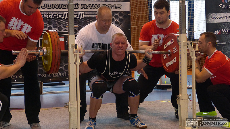 Mistrovstv� �R junior� a dorostu v klasick�m silov�m trojboji - 2015