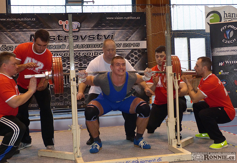 Mistrovstv� �R junior� a dorostu v klasick�m silov�m trojboji - 2015