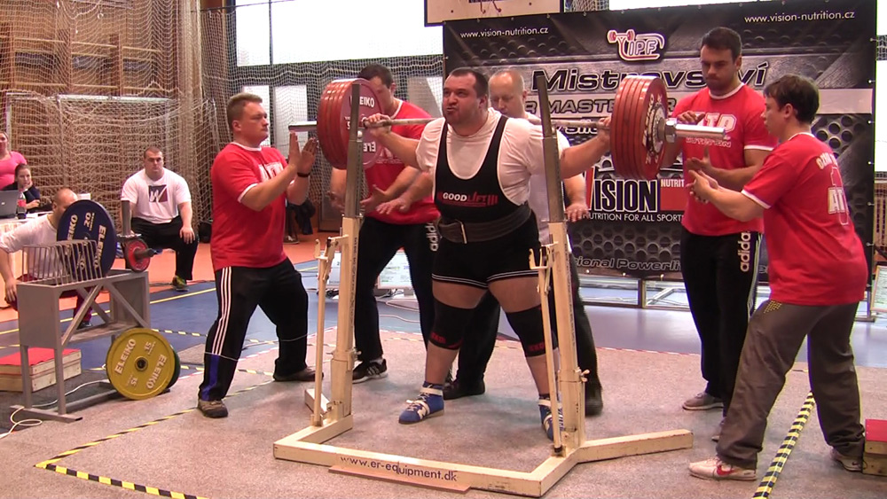 Mistrovstv� �R v klasick�m (RAW) silov�m trojboji masters 2015