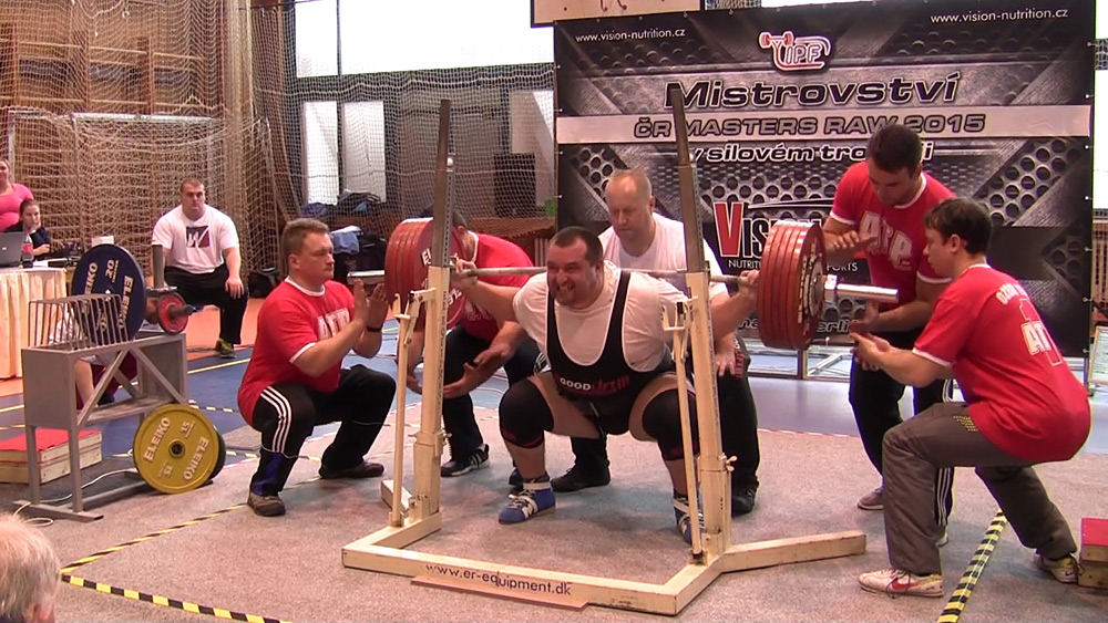 Mistrovstv� �R v klasick�m (RAW) silov�m trojboji masters 2015