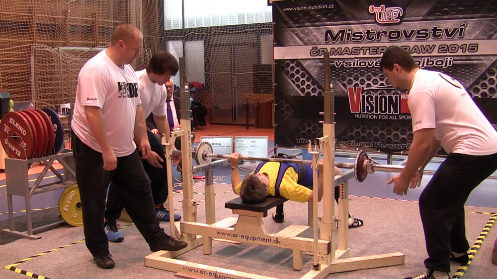 Mistrovstv� �R v klasick�m (RAW) silov�m trojboji masters 2015